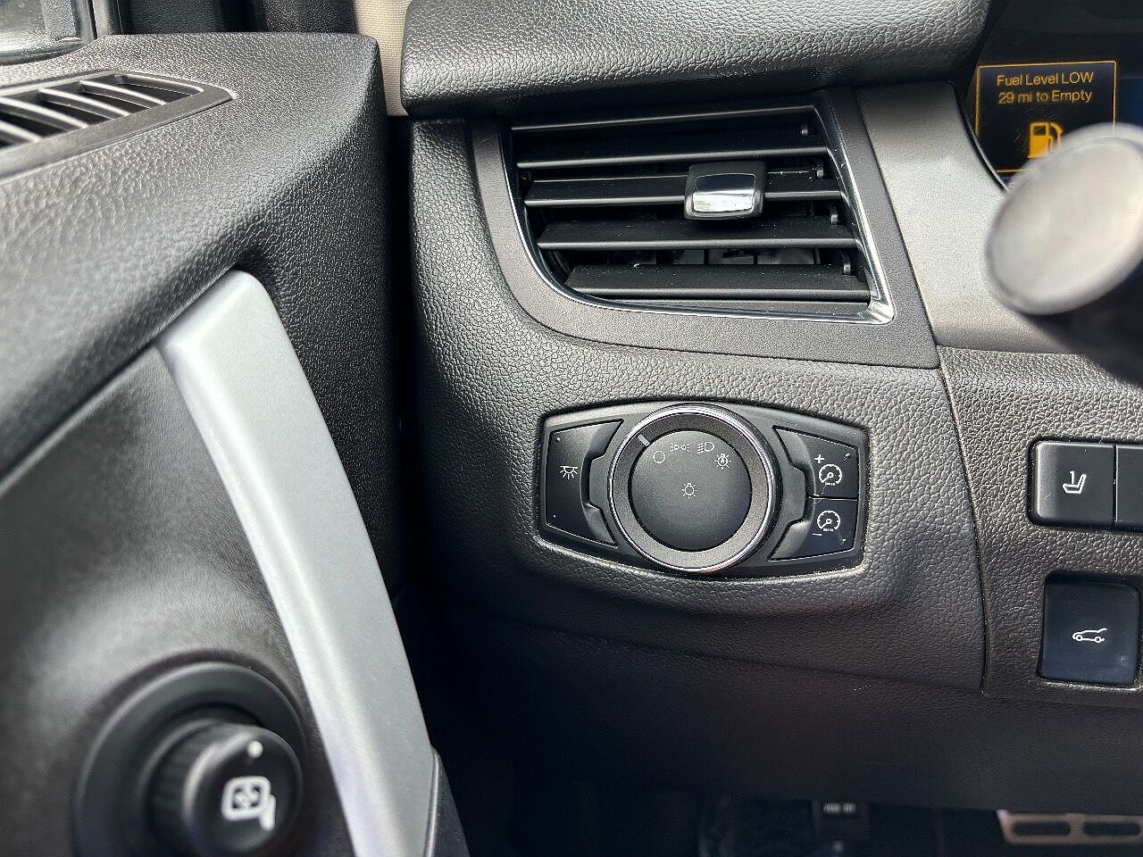 2012 Ford Edge Sport image 17