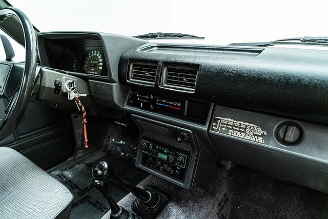 1987 Toyota Pickup null image 28