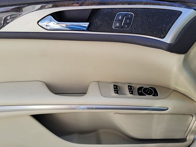 2013 Lincoln MKZ null image 20