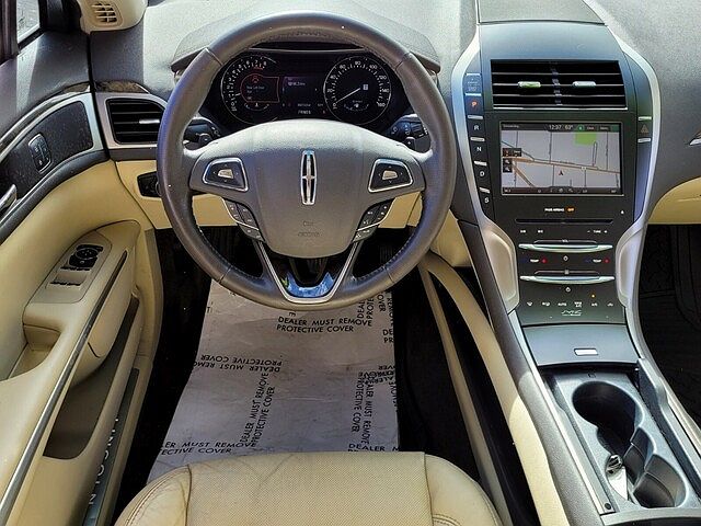2013 Lincoln MKZ null image 4