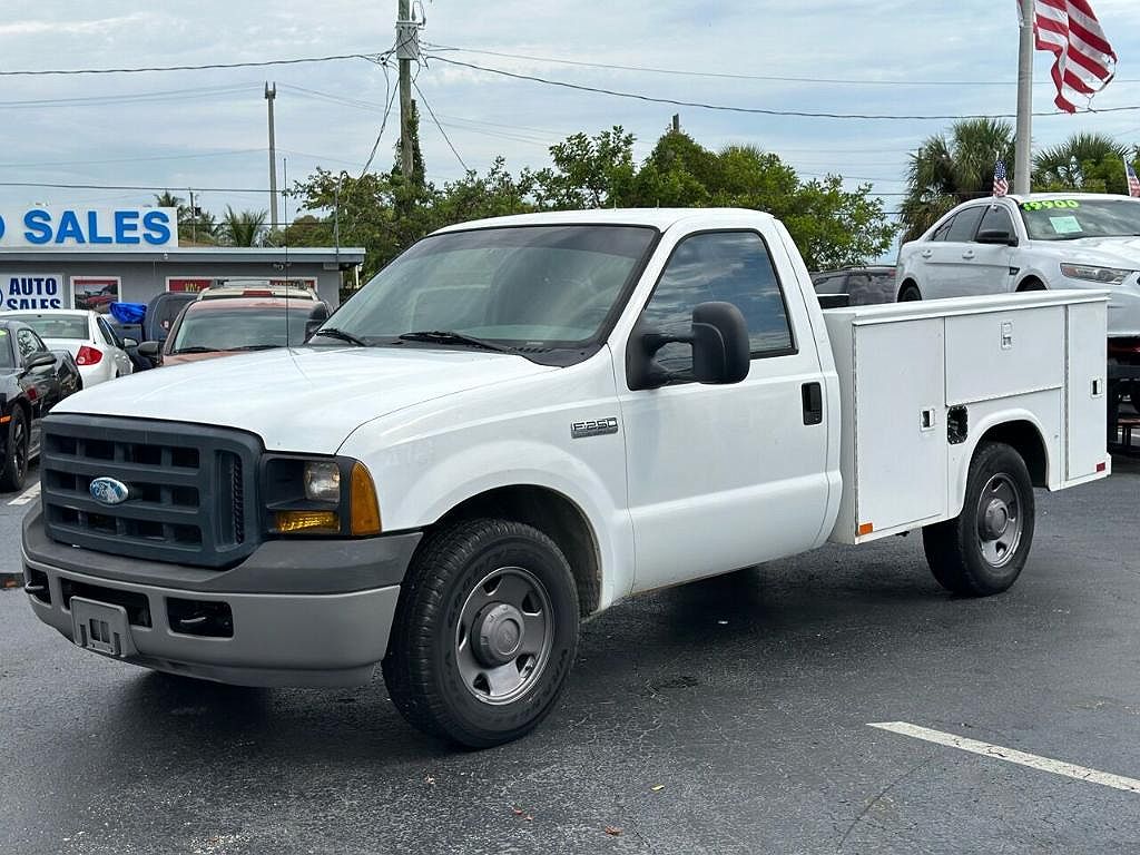 2007 Ford F-250 XL image 0