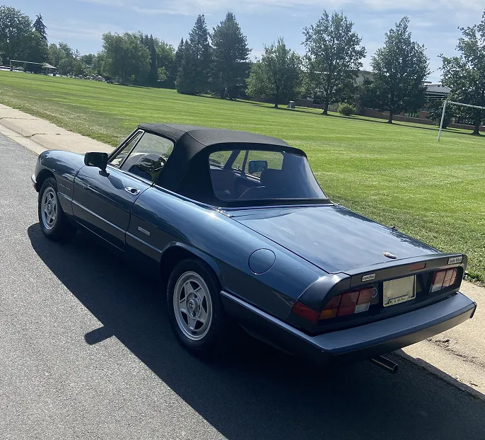 1990 Alfa Romeo Spider