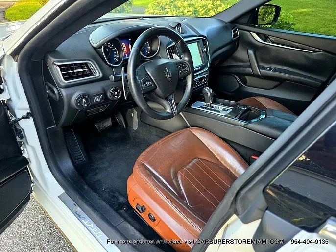 2016 Maserati Ghibli