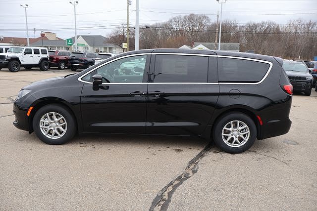 2026 Chrysler Voyager