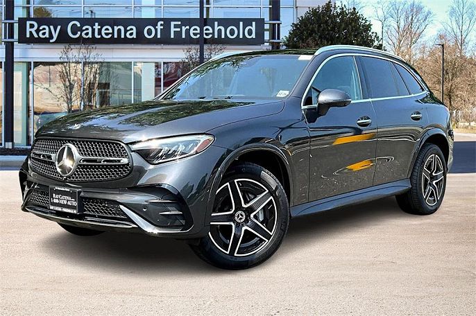 2025 Mercedes-Benz GLC