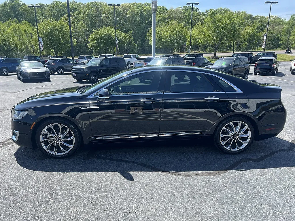 2020 Lincoln MKZ Reserve image 1