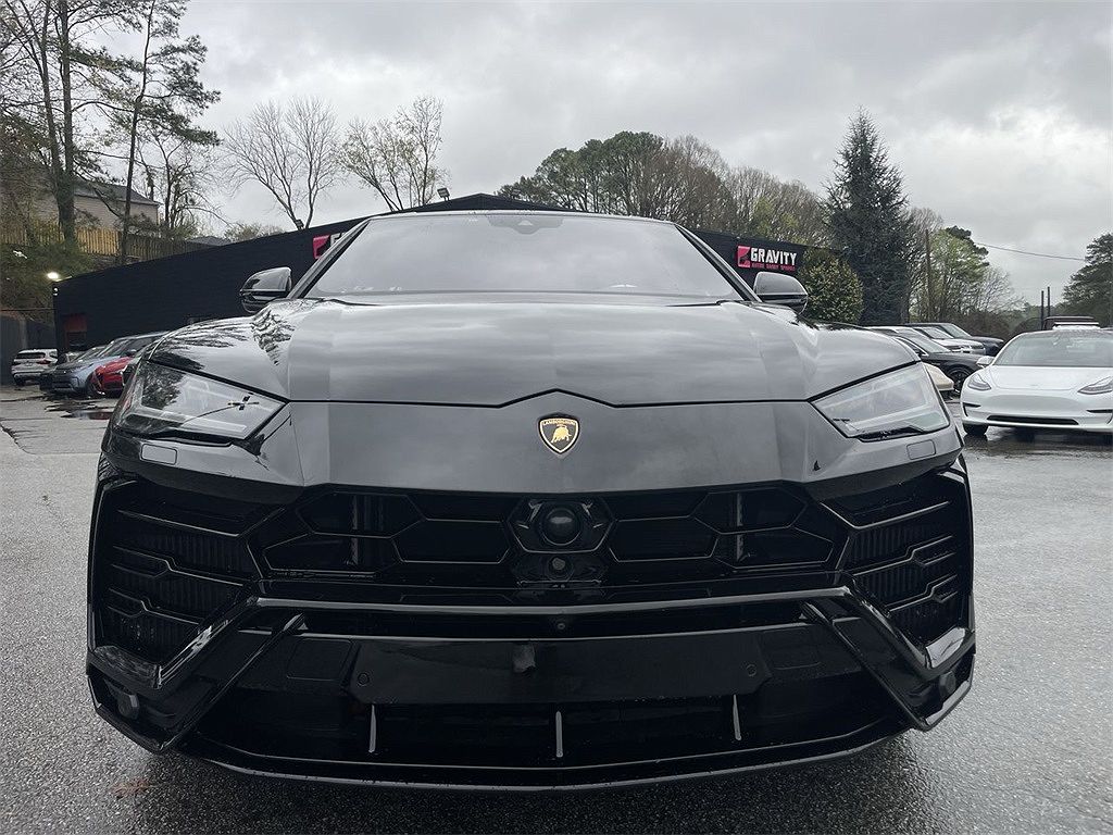 2019 Lamborghini Urus null image 7