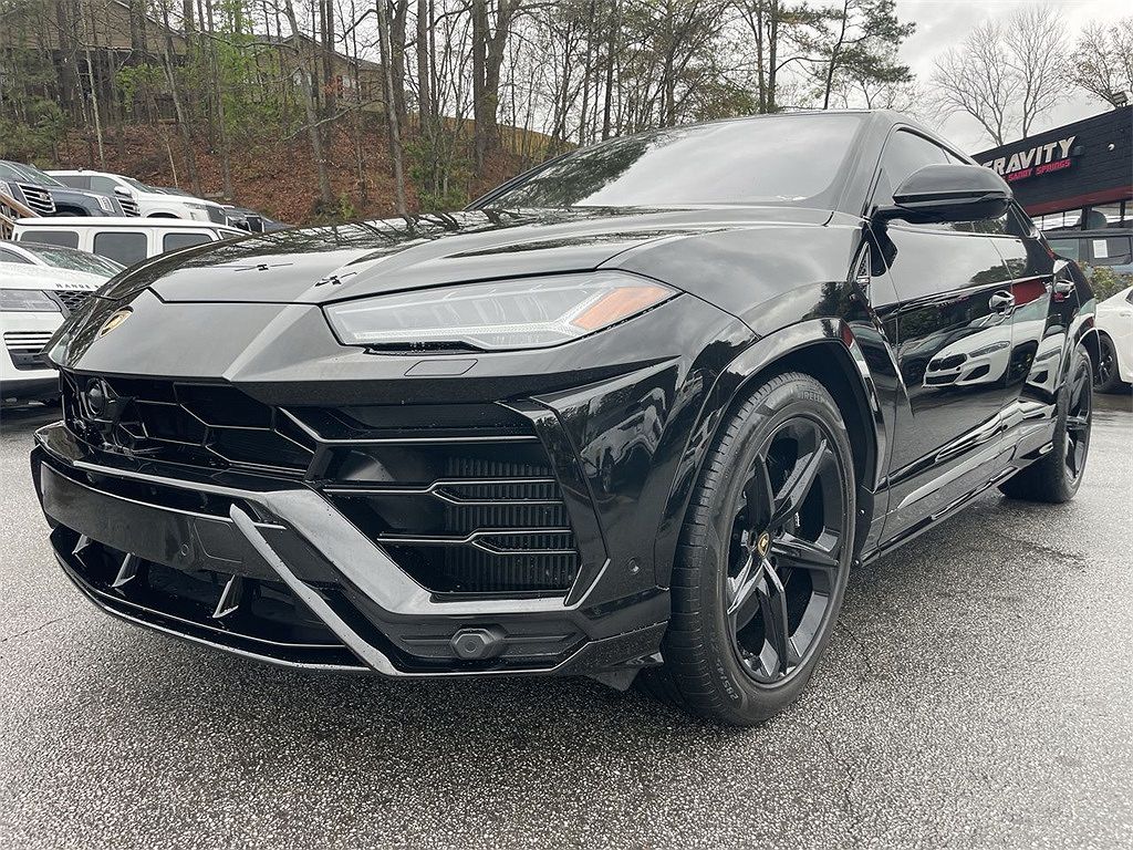 2019 Lamborghini Urus null image 8