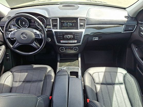 2016 Mercedes Benz GL 450 photo 11
