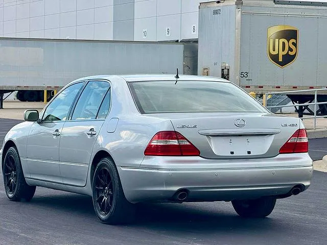 2004 Lexus LS