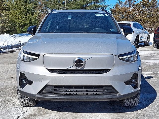 2023 Volvo XC40