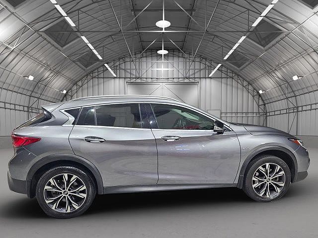 2017 Infiniti QX30