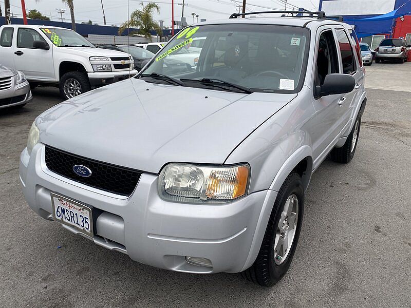 2004 Ford Escape Limited image 2