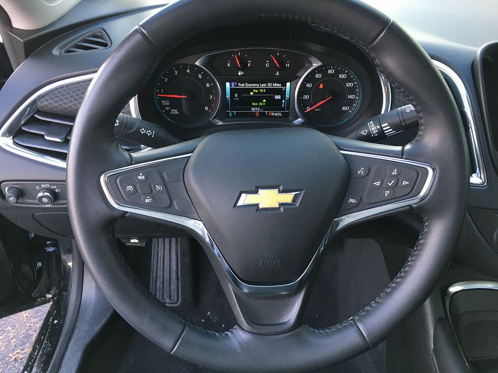 2018 Chevrolet Malibu LT image 6