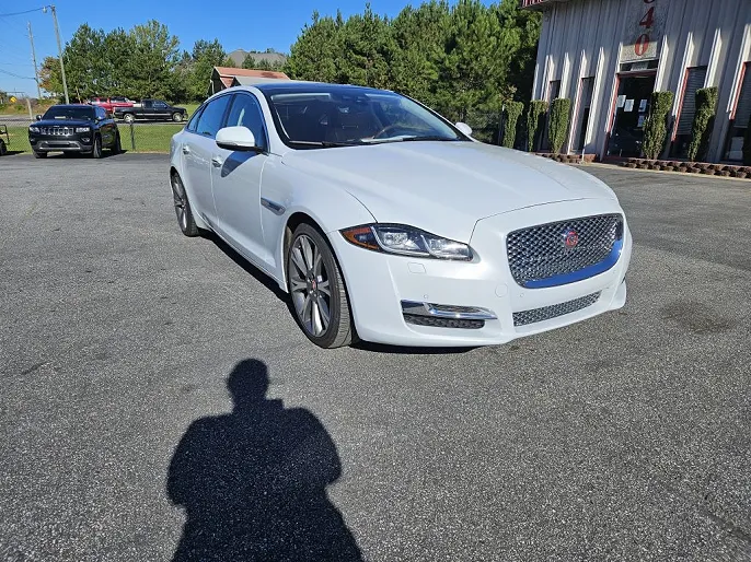 2018 Jaguar XJ