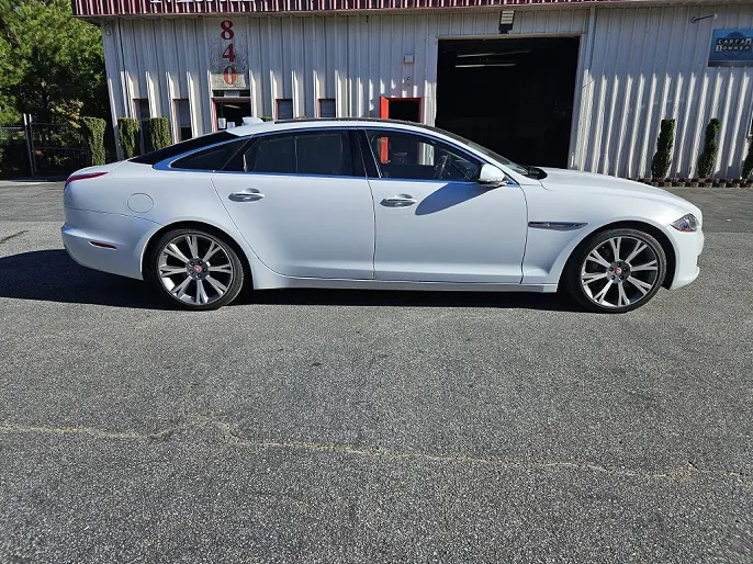 2018 Jaguar XJ