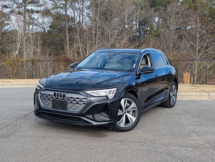 2024 Audi Q8 e-tron