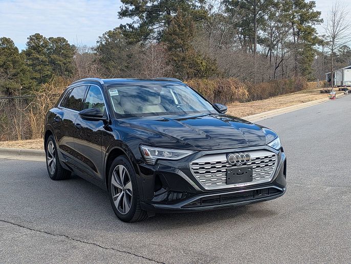2024 Audi Q8 e-tron