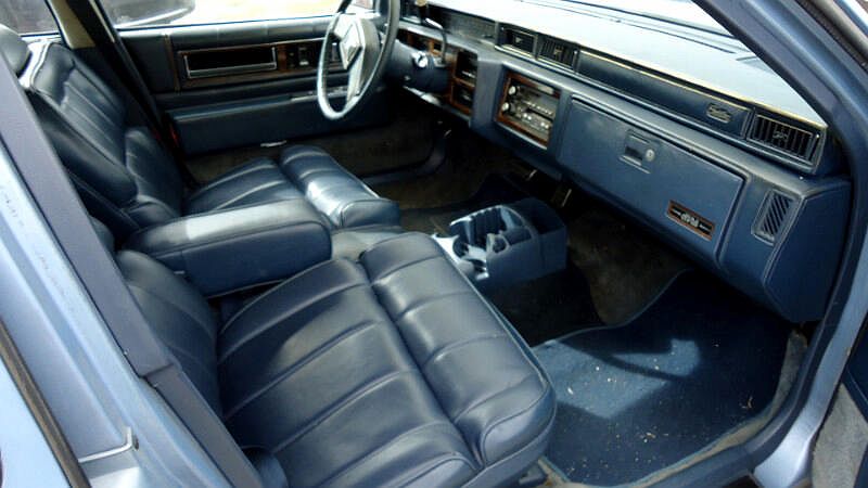 1988 Cadillac DeVille null image 6
