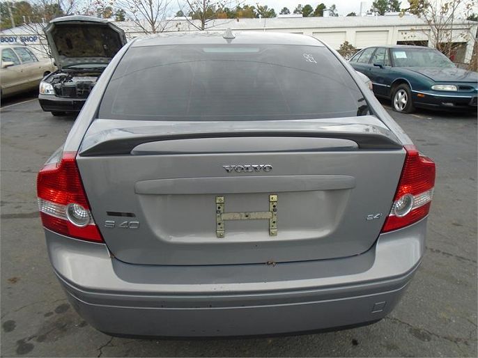 2005 Volvo S40