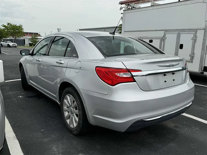 2011 Chrysler 200