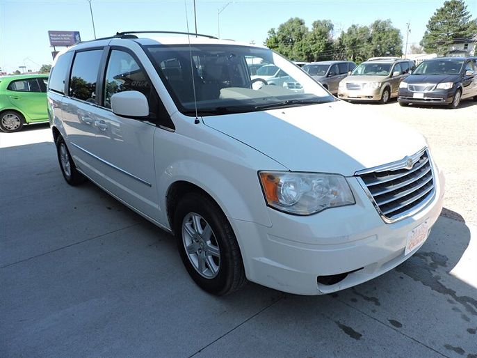2010 Chrysler Town & Country