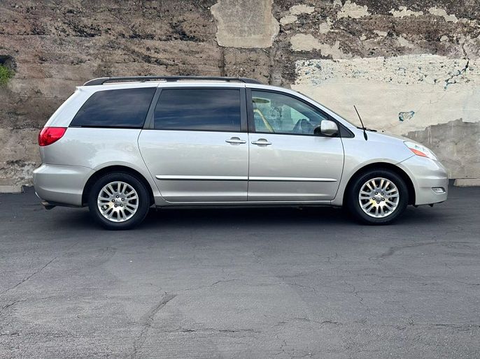 2008 Toyota Sienna