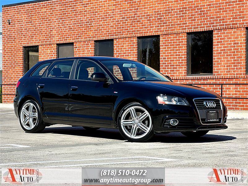 2010 Audi A3 Premium image 0