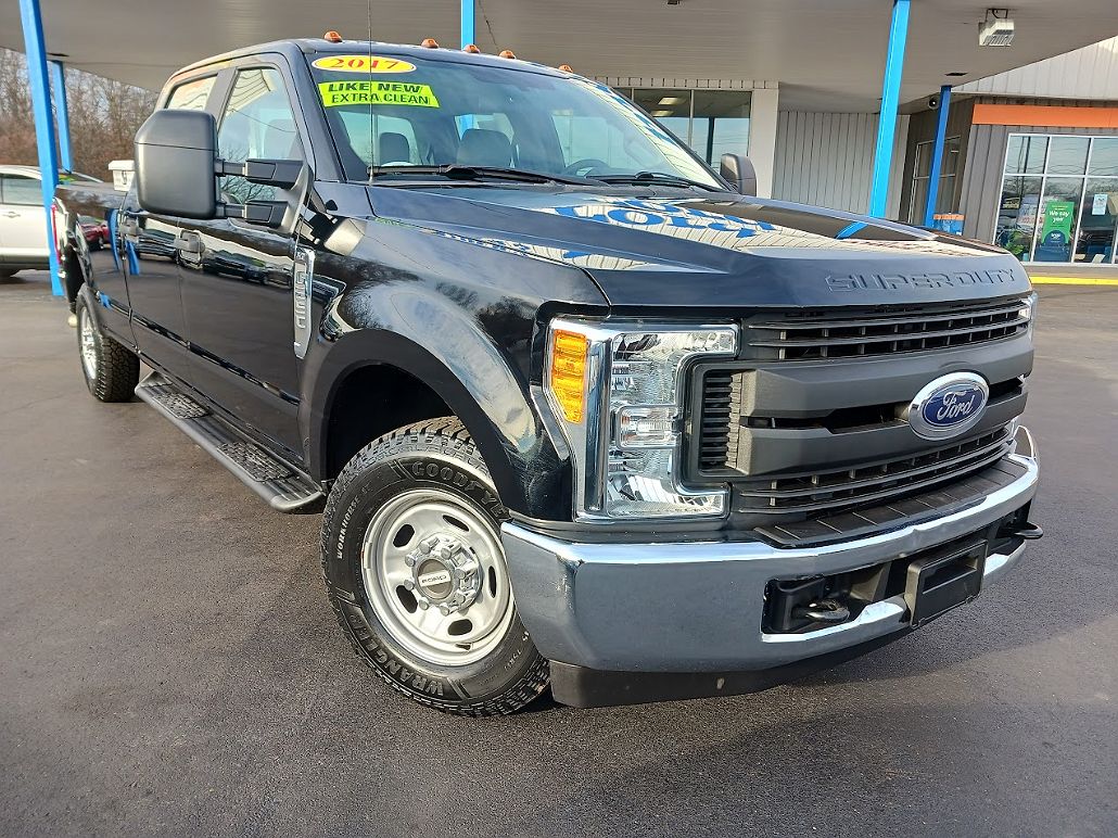2017 Ford F-250 XL image 1