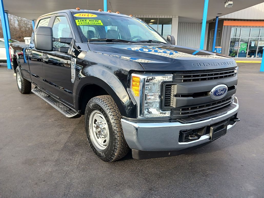 2017 Ford F-250 XL image 3