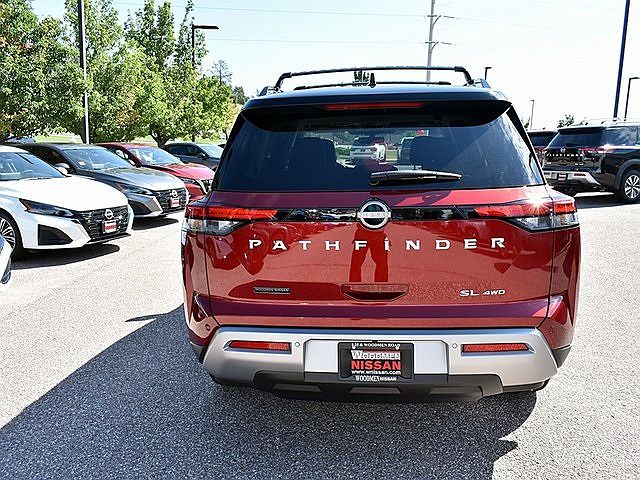 2024 Nissan Pathfinder SL image 4