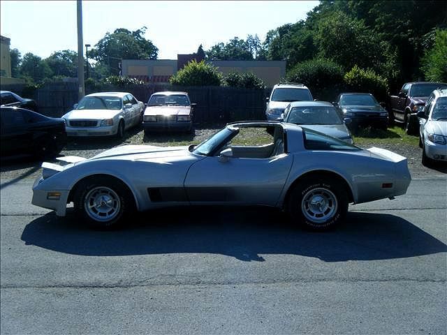 1981 Chevrolet Corvette null image 2