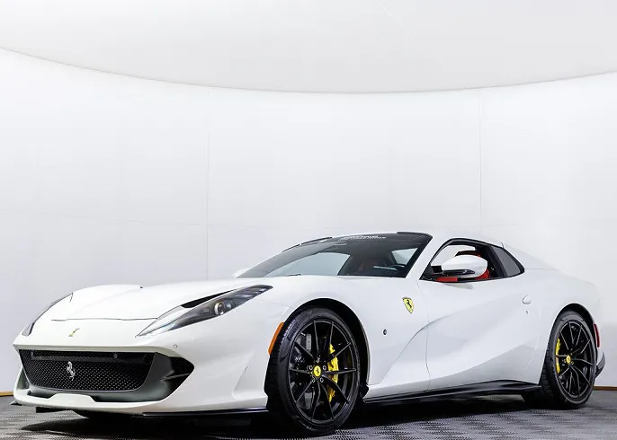 2023 Ferrari 812 GTS