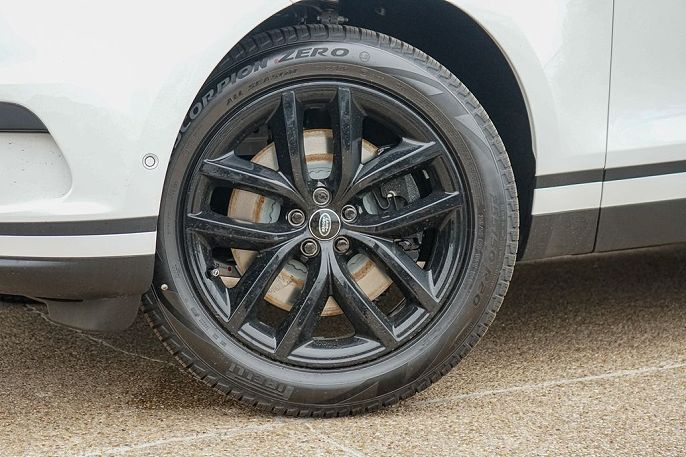 2026 Land Rover Range Rover Velar