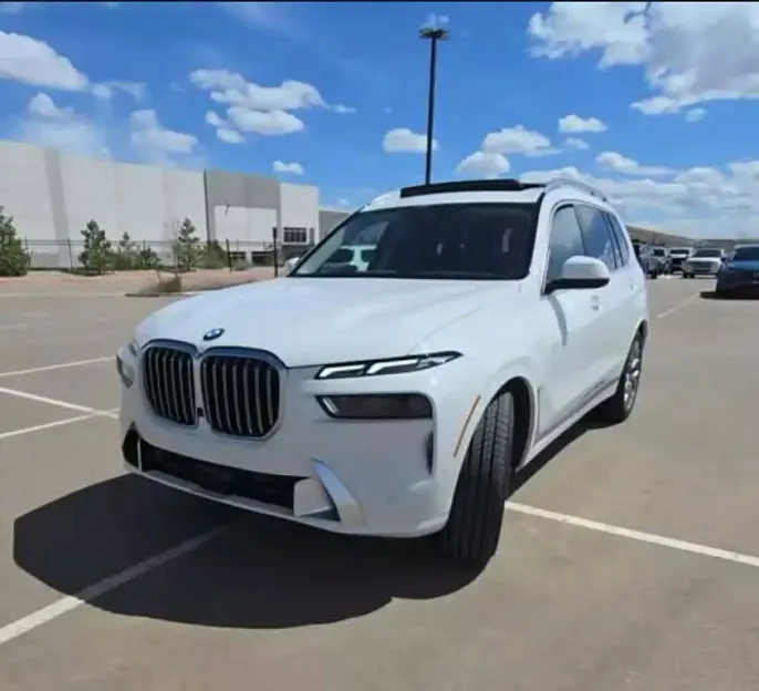 2024 BMW X7