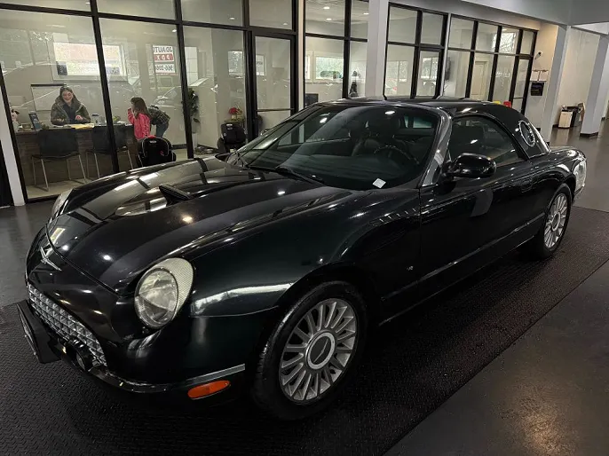 2004 Ford Thunderbird