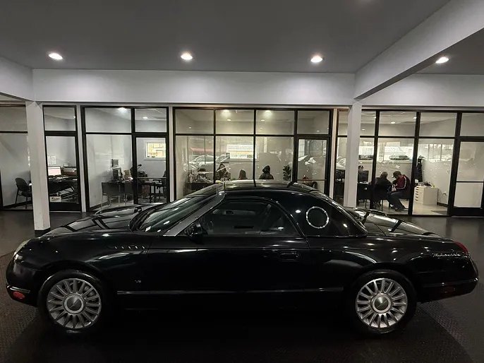 2004 Ford Thunderbird