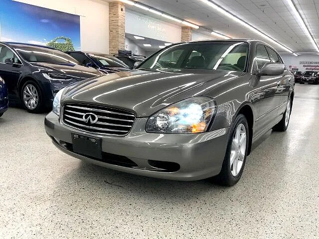 2004 Infiniti Q45
