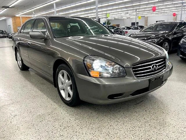 2004 Infiniti Q45