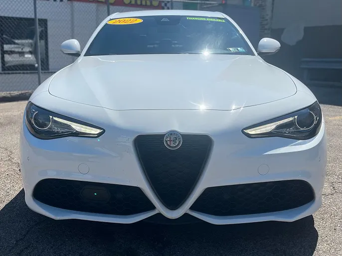 2022 Alfa Romeo Giulia