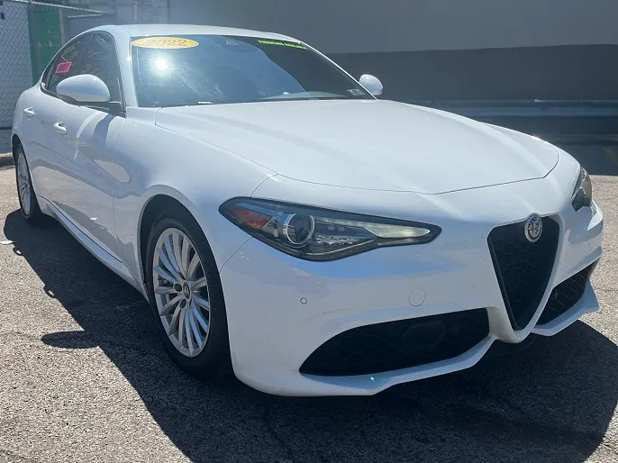 2022 Alfa Romeo Giulia