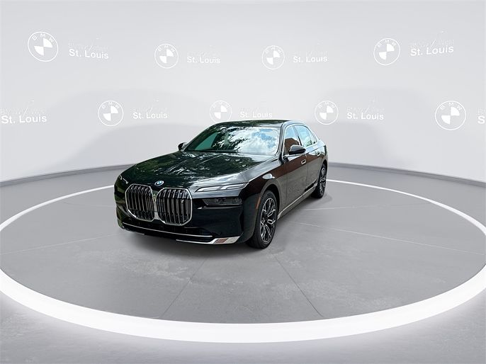 2025 BMW i7