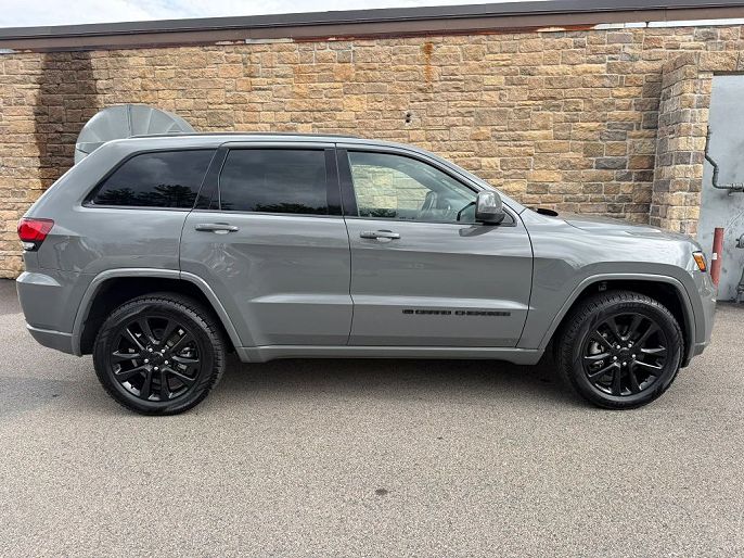 2022 Jeep Grand Cherokee