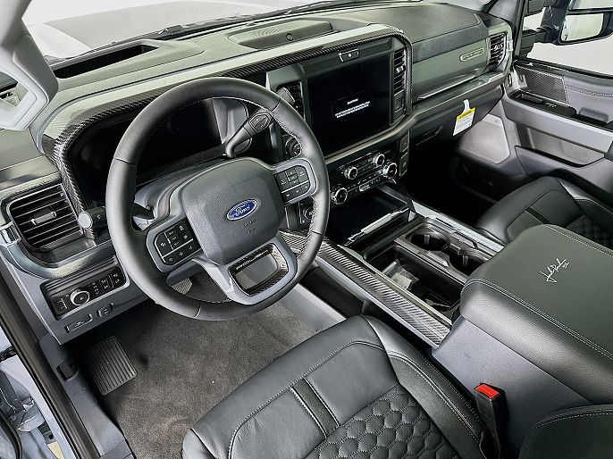 2025 Ford F-250