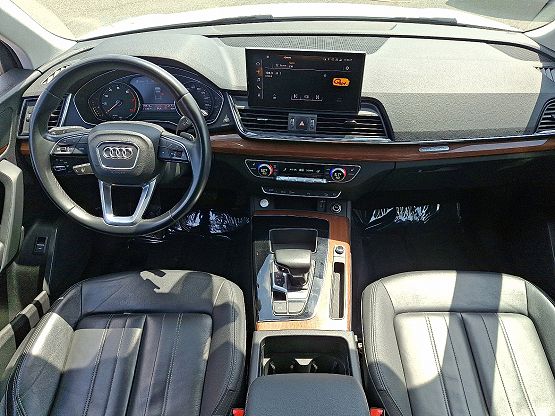 2021 Audi Q5 Premium photo 11