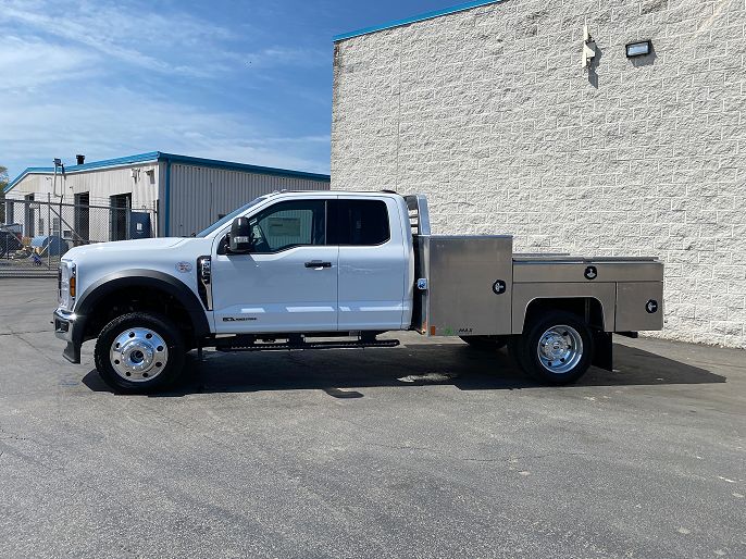 2025 Ford F-550