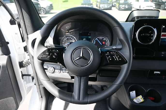 2025 Mercedes-Benz eSprinter