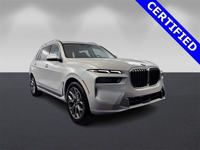 2023 BMW X7