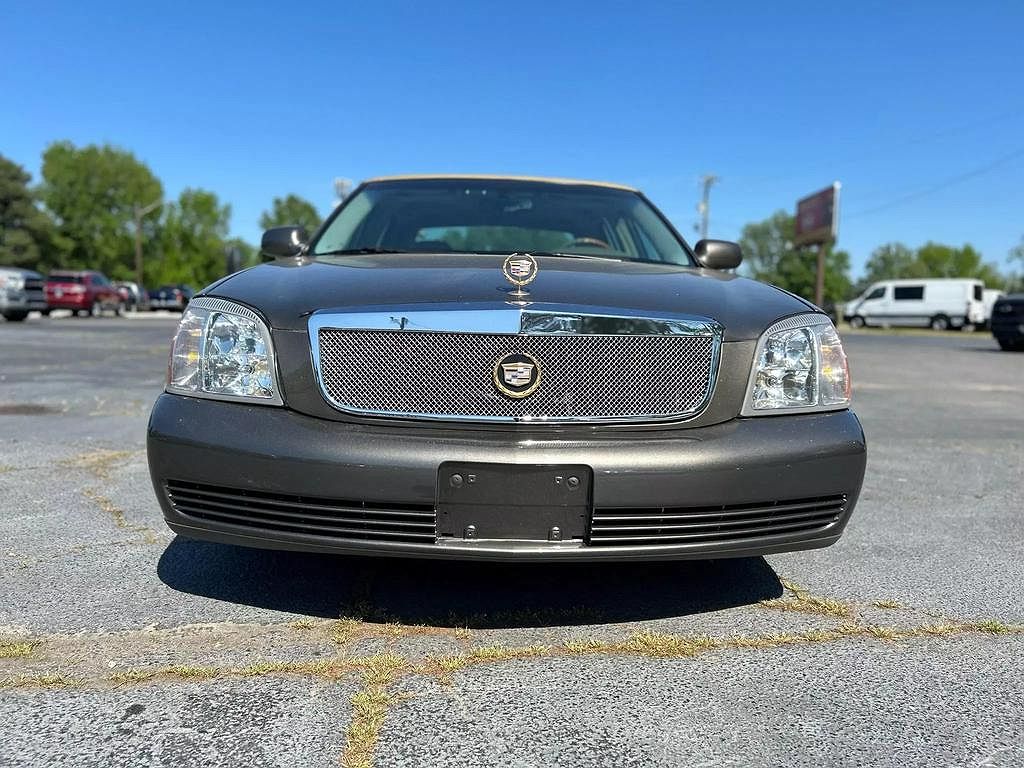 2003 Cadillac DeVille DHS image 3