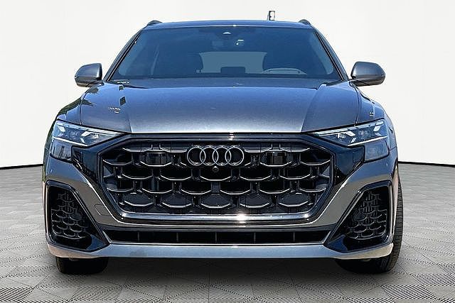 2025 Audi Q8